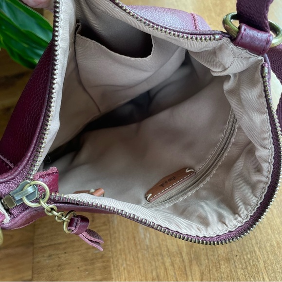 The Sak Burgundy Pebbled Leather Crossbody Bag with Adjustable Webbing Strap - Picture 5 of 12